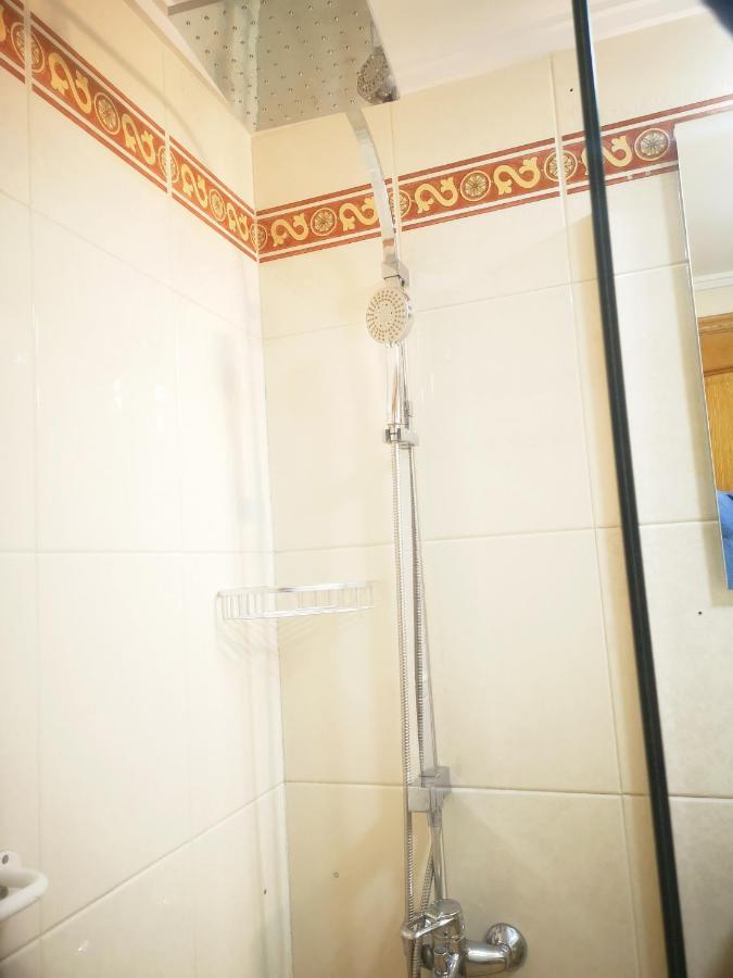 Apartamento Arte, Centro Oviedo, Wiffi, Parking Dış mekan fotoğraf